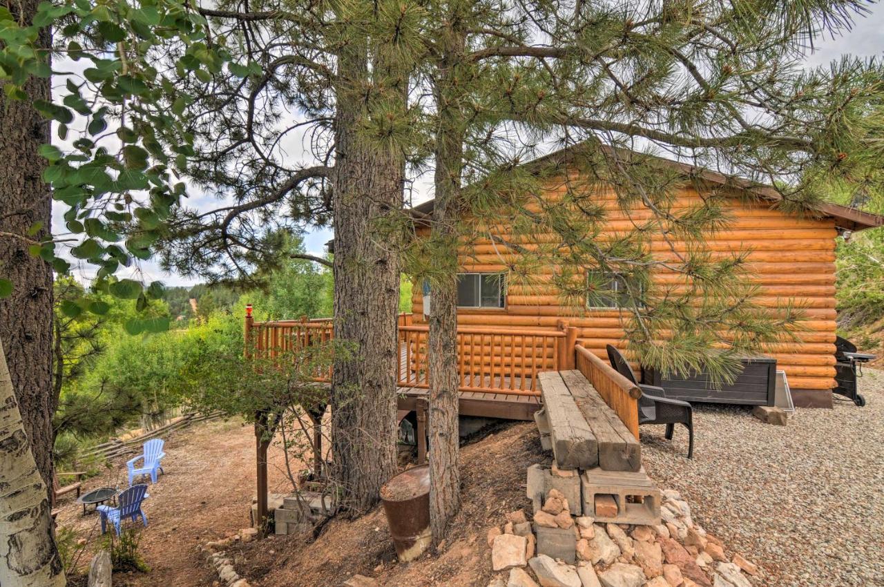 Pet-Friendly Duck Creek Village Retreat With Deck! Exterior photo